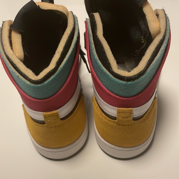 Brand new Jordan 1 - Picture 3 of 3